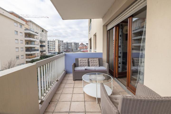 Nart & Niar Annemasse Exterior foto